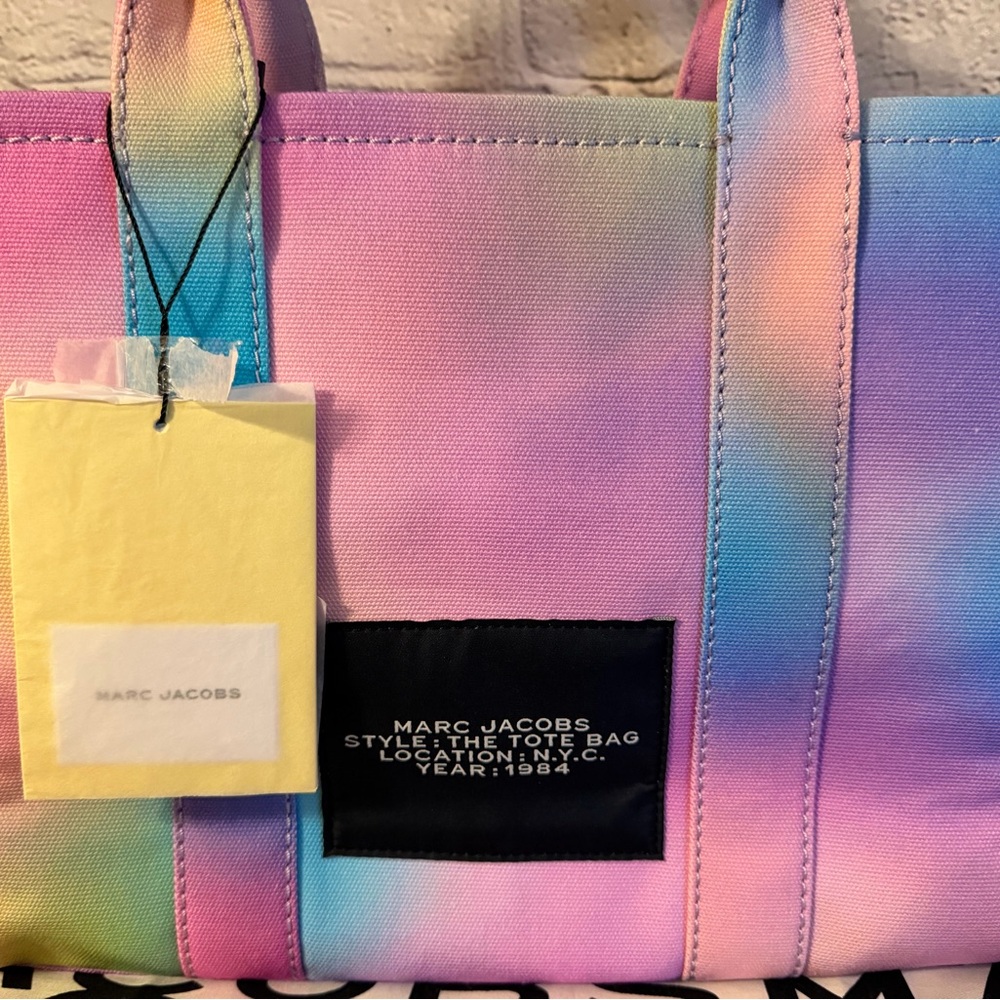 Marc Jacobs Medium Airbrush Tote - Picture 4 of 6